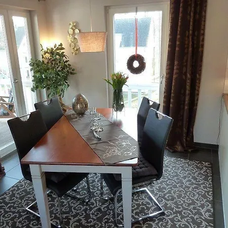 Fewo-5-2-s-ferienwohnung-in-graal-mueritz Apartment