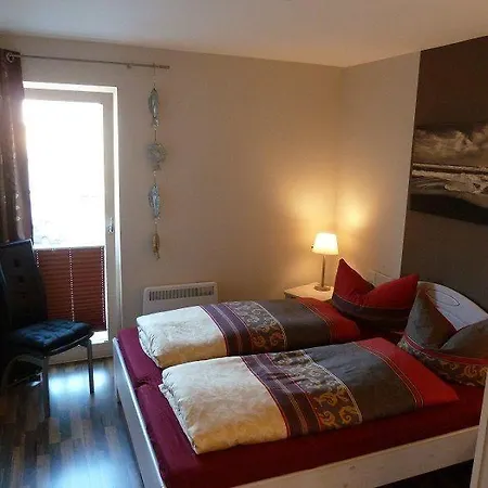 Fewo-5-2-s-ferienwohnung-in-graal-mueritz *
